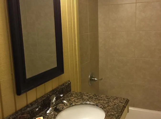 Towne Hotel